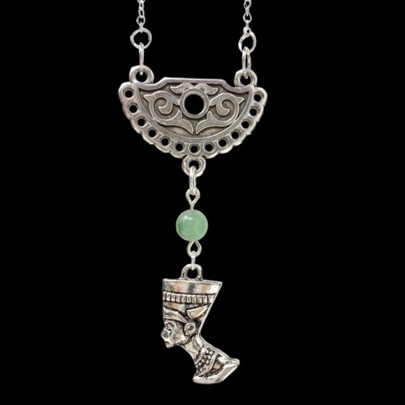 Handcrafted silver plated Queen Nefertiti necklace w/jade - Picture 1 of 7